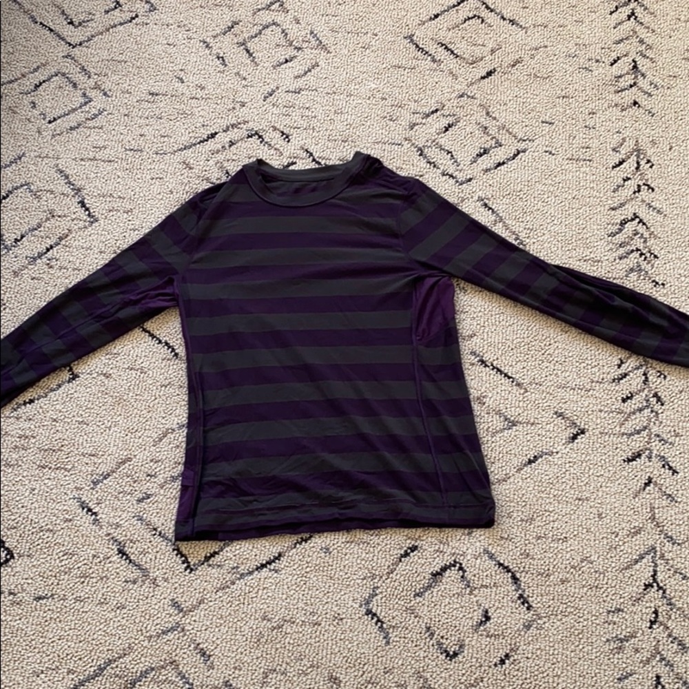 Men’s large Green and purple Lululemon shirt